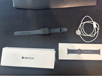 Apple Watch SE3 Midnight 44mm with GPS
