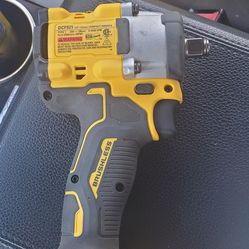 Dewalt 1/2 impact dcf921 new