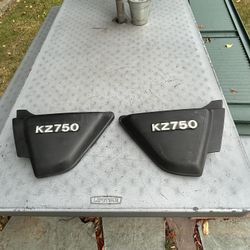 1977 Kawasaki KZ750 Side Covers 