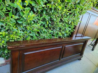 King bed 🛌 Wood
