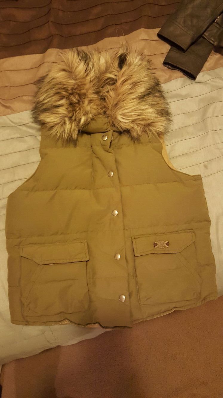 Polo vest