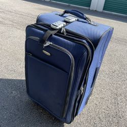 Jaguar Blue Rolling suitcase