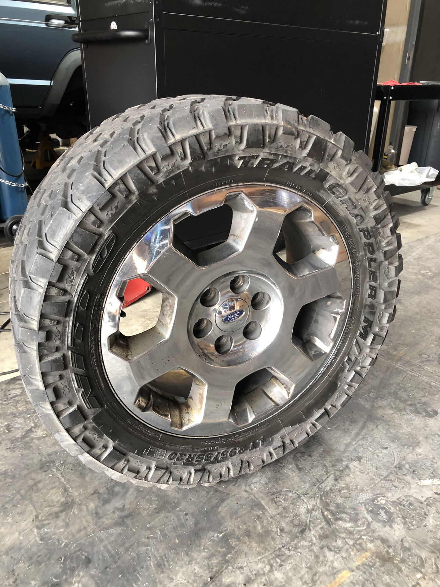 Ford F-150 20” Rim with 295/55 R20 Tire