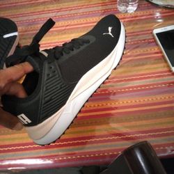 Puma Size 9 Women's 