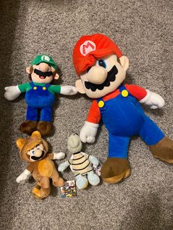 Super Mario bros plushie bundle