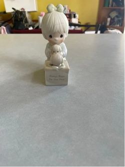 Precious Moments Girl Figurine "Always Room For One More" White Green Decor One Size