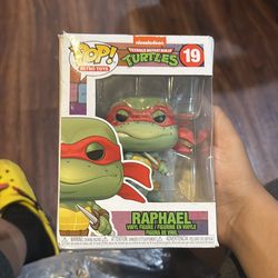Raphael funko pop brand new damaged box