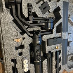 Camera stabilizer (ZHIYUN)