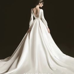 Wedding Dress Fits 0–4 | 5’3”–5’5”