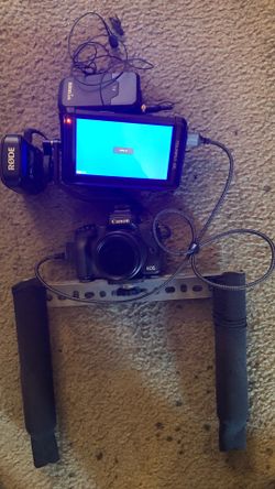 Canon Eos Set With Monitor, Rode Mic