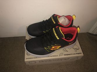 Boy Sketchers Sz 2.5 W