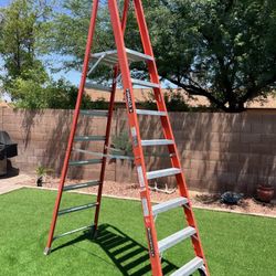 Louisville 8’ Platform Ladder