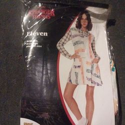 STRANGER THINGS ELEVEN COSTUME