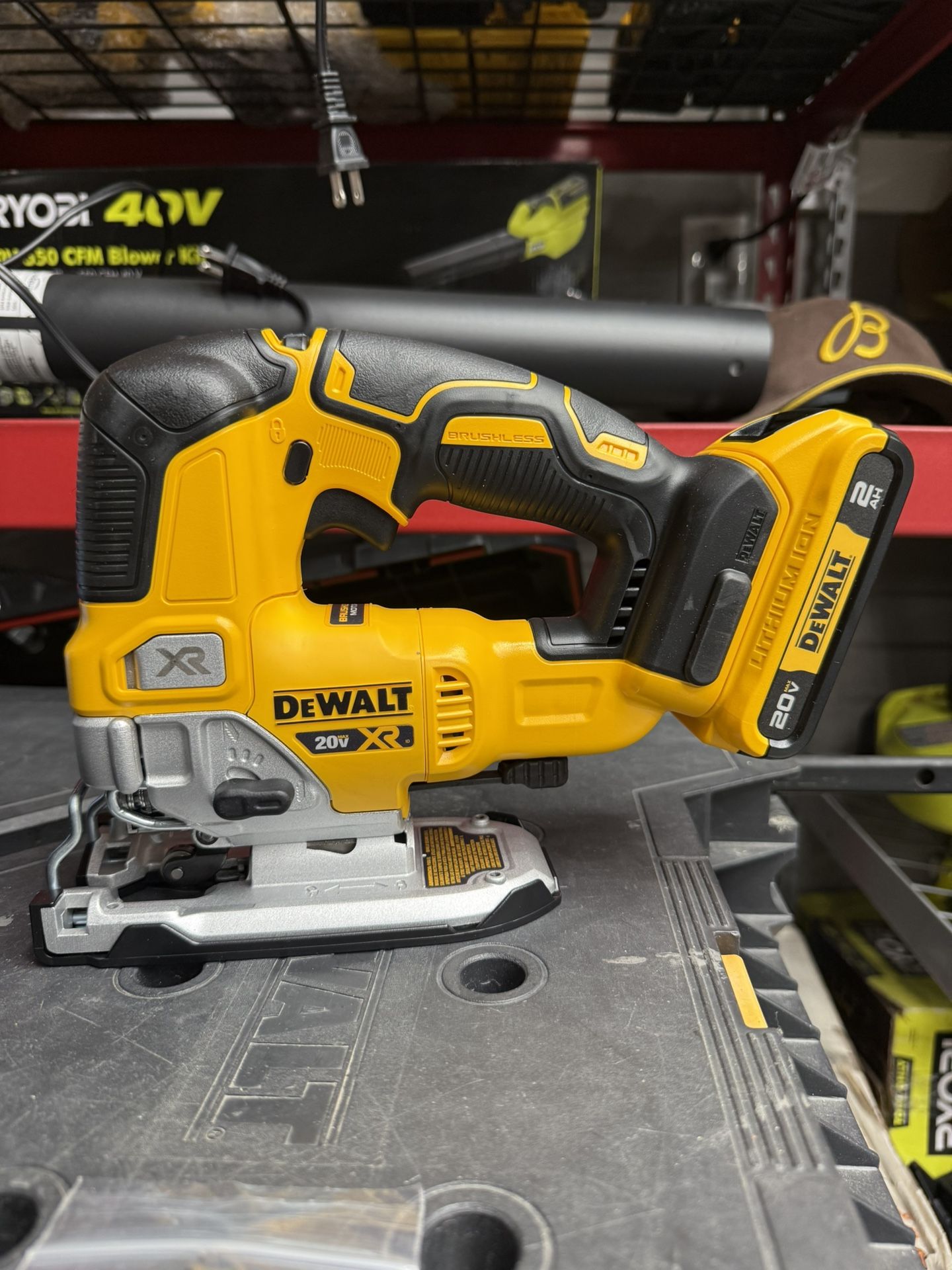 Dewalt 20V MAX XR Cordless Brushless Jigsaw, (1) 20V MAX 2.0Ah Battery, and Charger