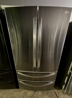 LG 4‑Door French Door Fridge – Counter‑Depth, Stainless, Clean