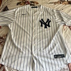 New York Yankees Size Large Derek Jeter