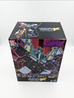Haslab transformers legacy victory liokaiser in hand. Directly from Hasbro. Brand new. Only one.