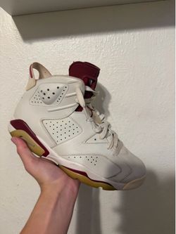 Jordan 6 Maroon size 9.5