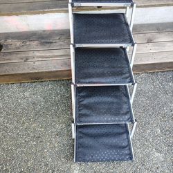 Like New Loobani Anti-Slip Portable Dog Steps