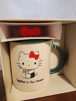 NEW Starbucks x Hello Kitty 16oz Ceramic Mug with Bow Lid Gift Box