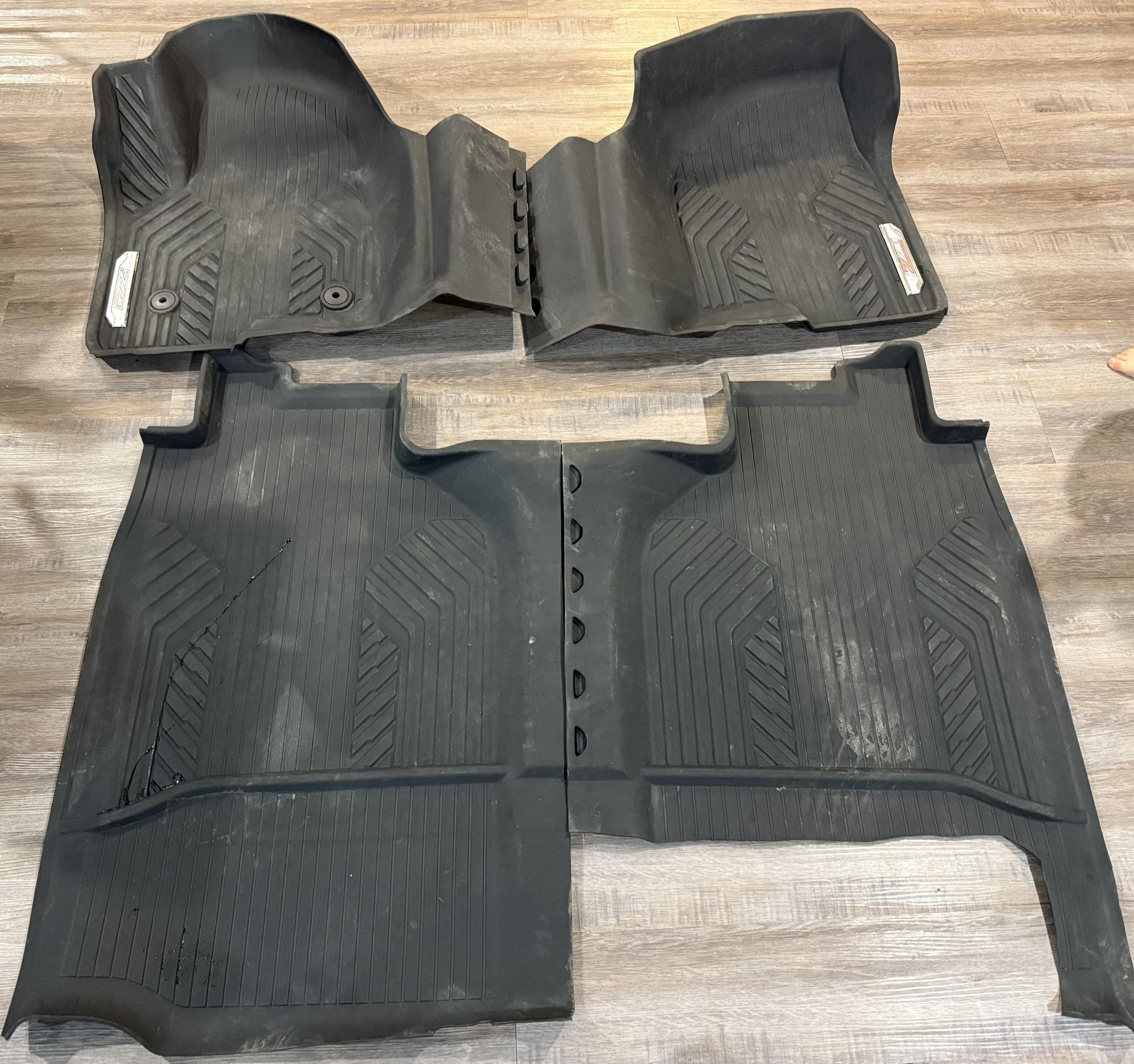 Chevy Silverado 2500 Floor Matts