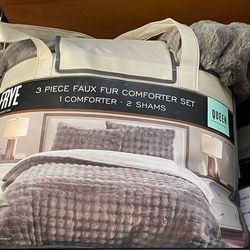 Frye King+ Queen Size Comforters For Sale!