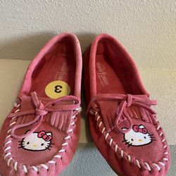 Hello Kitty Moccasins