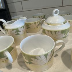 Tea Set Color Floral Cream And Green 