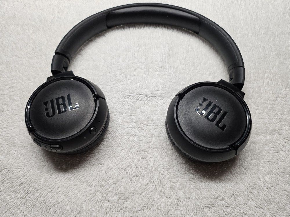 Used JBL Tune 510BT Bluetooth Headphone