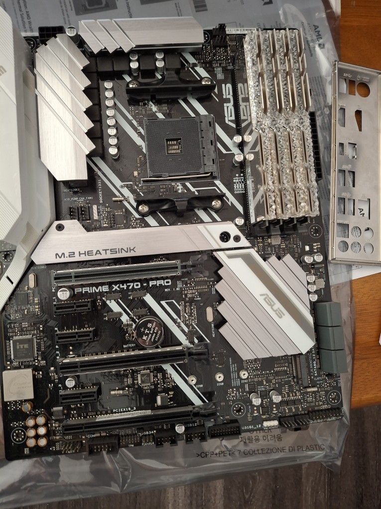 Amd Mother Board With 32gb Of Ram