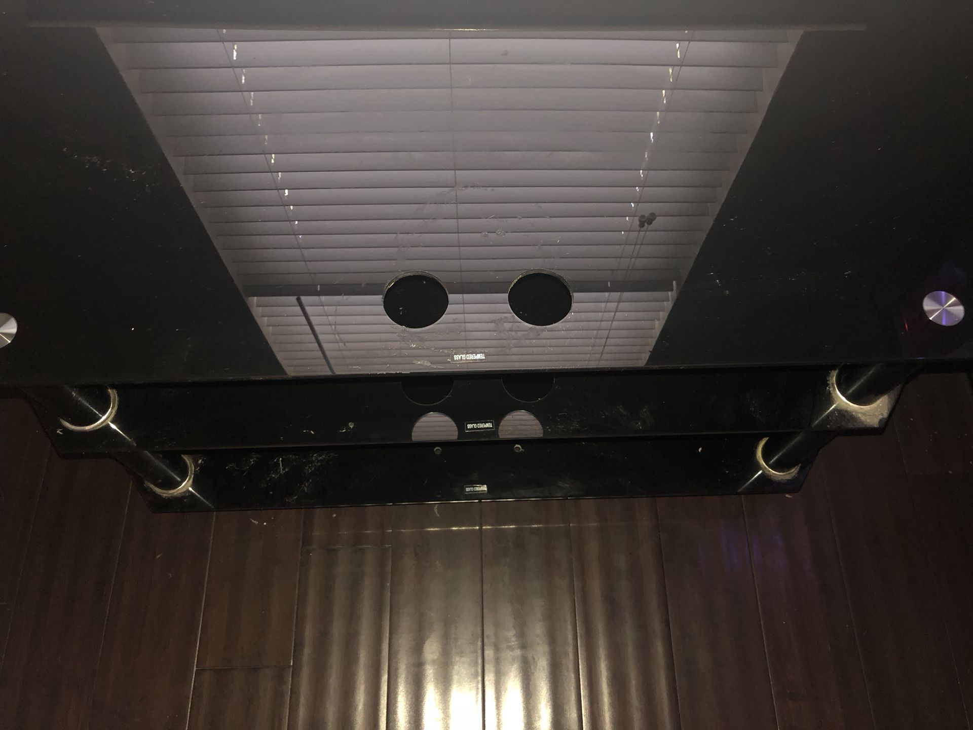 Tv stand TVs & Media players