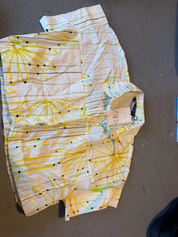 Zara top M with tag