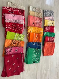 22 bandannas