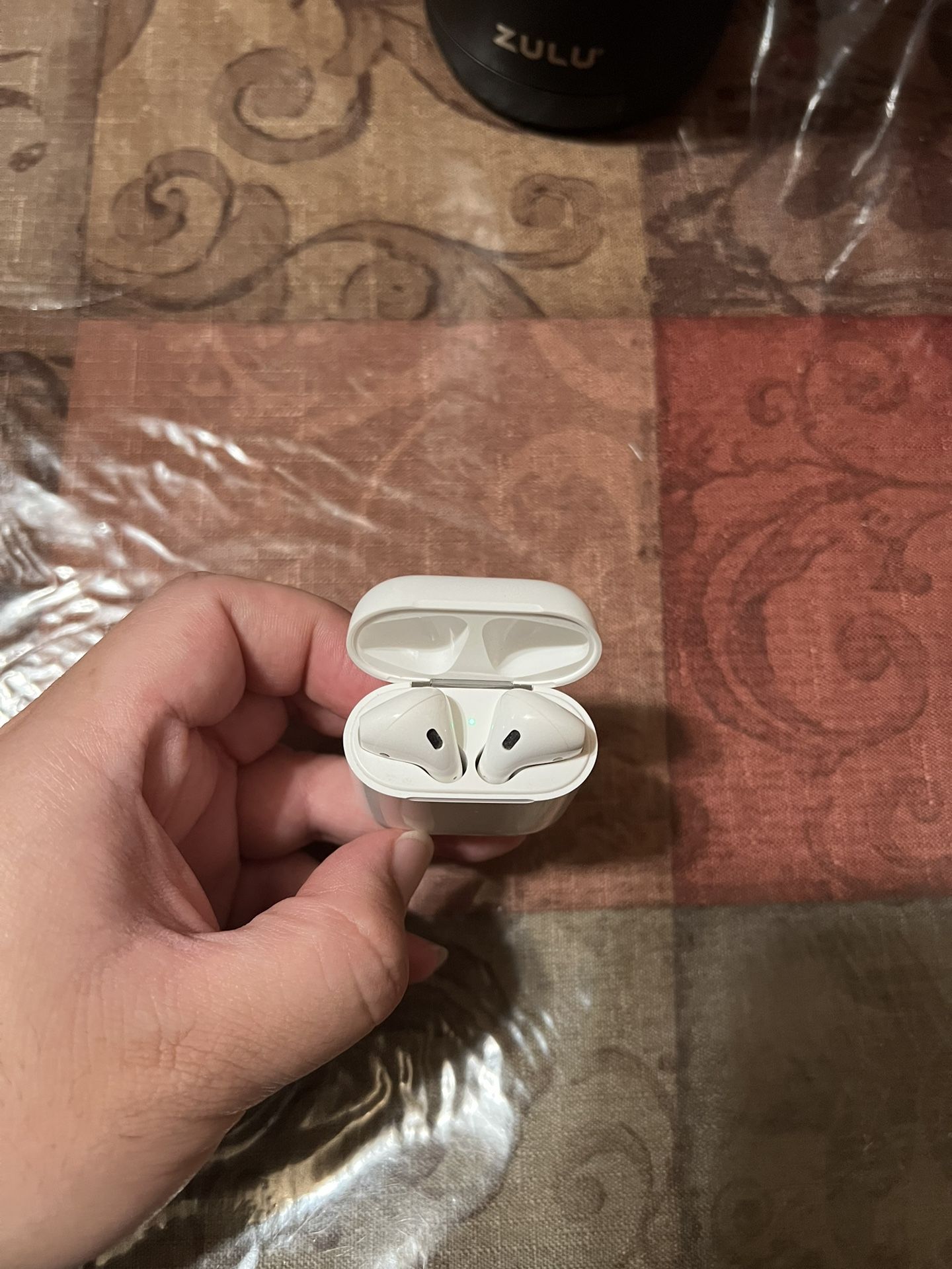 AirPods