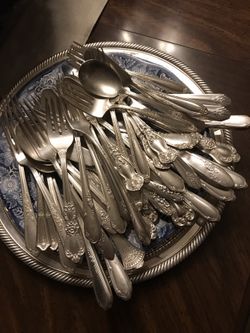 Silverware..Vintage silver plated assorted flatware