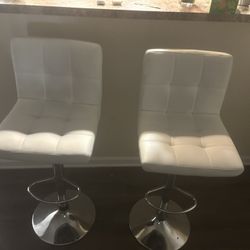 White Bar Stools 
