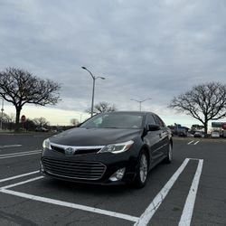 Toyota Avalon 2015 Limited hybrid, black