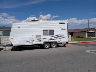 2005 Attitude Toy hauler