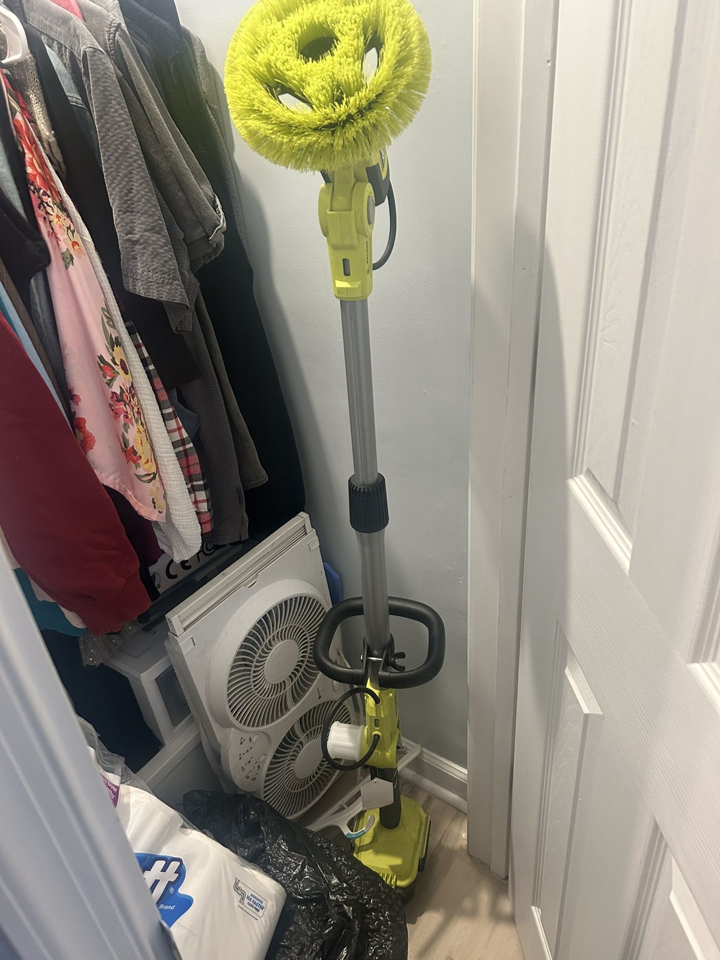 Ryobi Scrubber With Water Hose Connection Plus Extra Hard Bristle 9in Brush . 