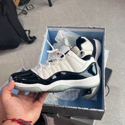Jordan 11 Concord Low