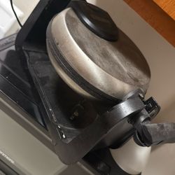Waffle Maker 