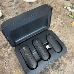 Wireless Mics for iPhone (NO CHARGER)
