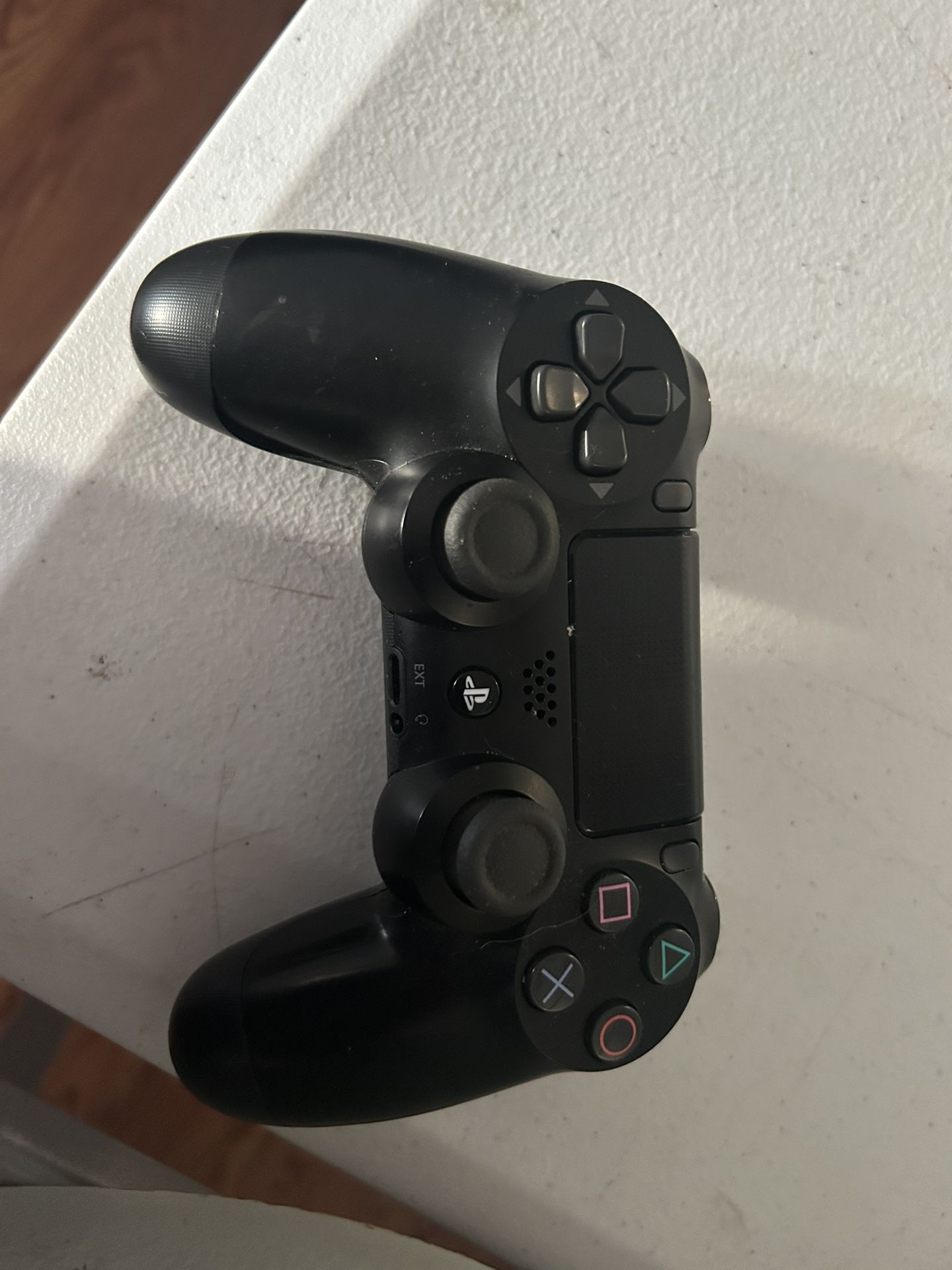 PS4 Controller