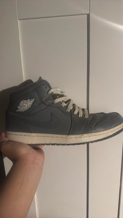 Jordan 1 Retro Mid Cool Grey