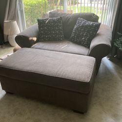 Loveseat w Ottoman