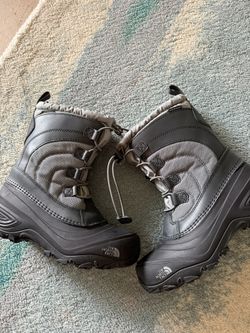North Face Ski Boots - Size 3
