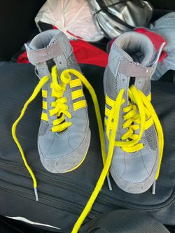 Adidas Wrestling Shoe Size 1