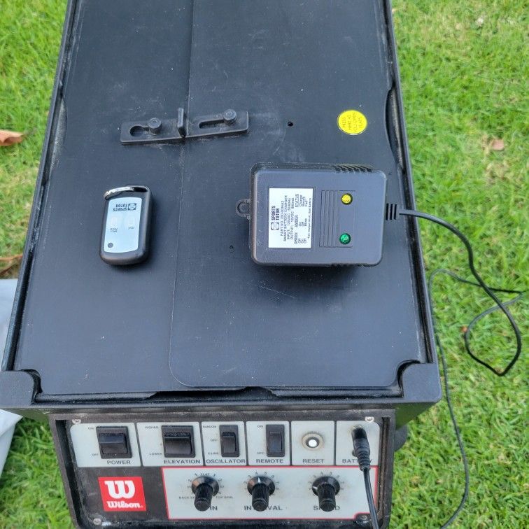 Wilson Tennis Ball Machine with Remote and 2Line Oscillation. for Sale