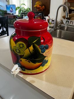 Mexican style water dispenser