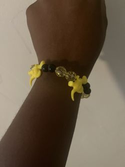 Yellow Dinosaur Beaded Bracelet – Handmade Stretch Bracelet